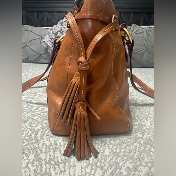 Dooney & Bourke Tan Shoulder Bag - Picture 4 of 12